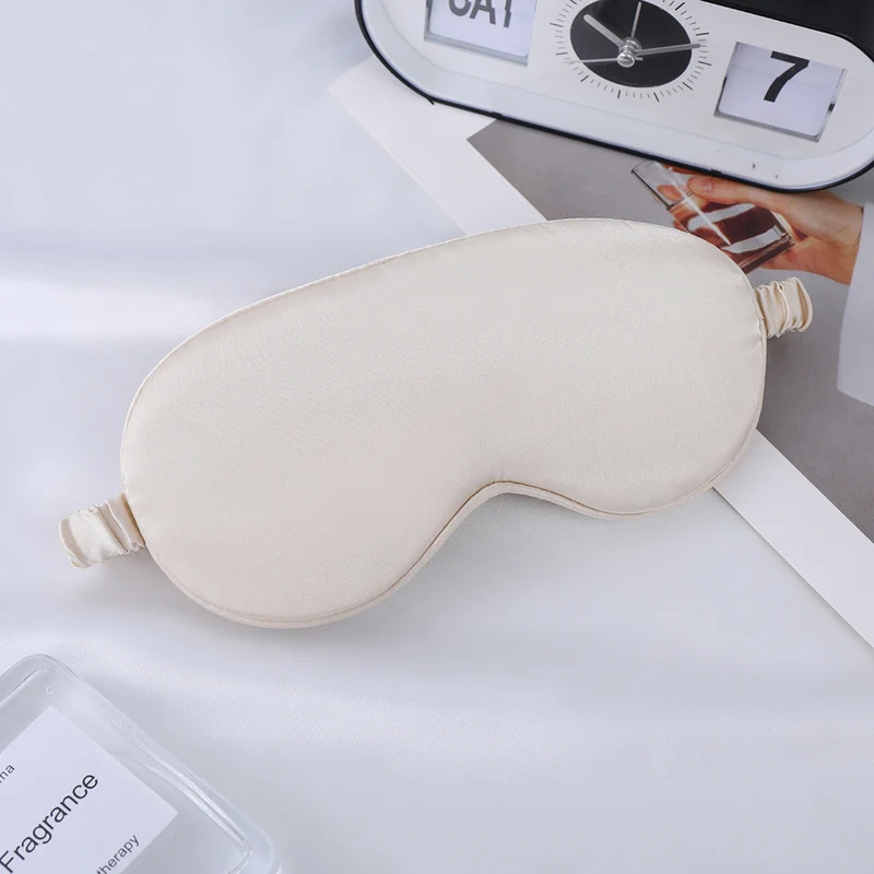 Unisex Nan Seiden-Schlafmaske mit ergonomischer Polsterung und verstellbarem Gummiband Skanto