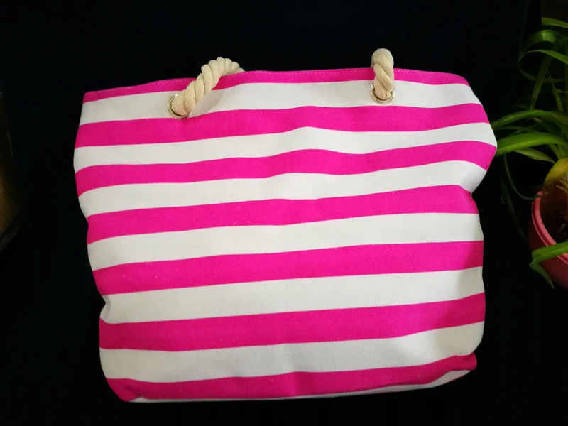 Robuste Strandtasche mit stabilen Seilgriffen Skanto