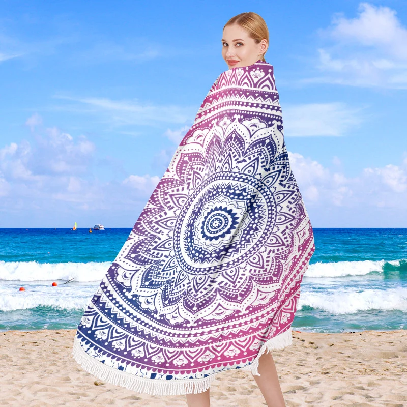 Rundes Strandtuch mit künstlerischem Lotus-Design Skanto