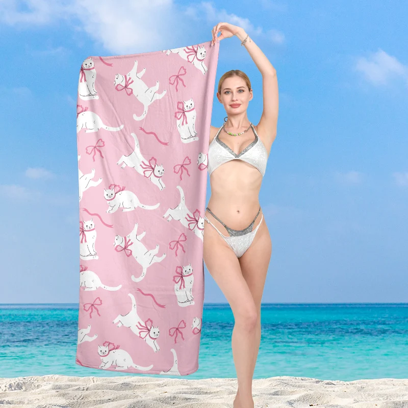 Strandtuch mit stilvollem Leuchtturm- und Wellendesign Skanto