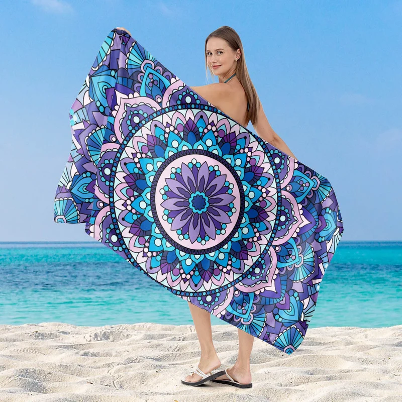 Strandtuch mit künstlerischem Mandala-Design Skanto