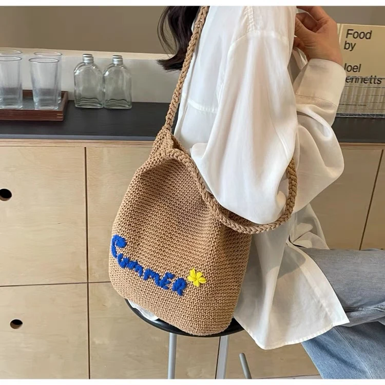 Makramee-Strandtasche mit Sommermotiv Skanto
