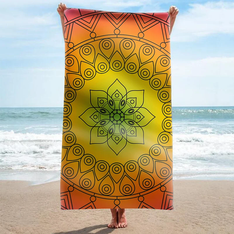 Strandtuch mit künstlerischem Mandala-Design Skanto