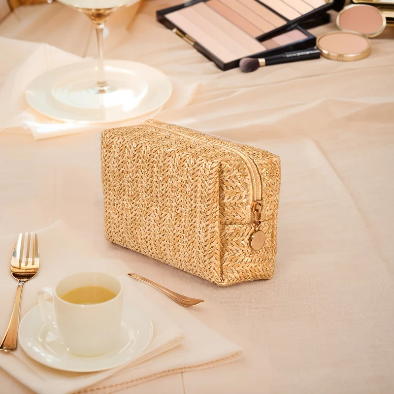 Kosmetiktasche aus natürlichem Bast mit elegantem Design Skanto