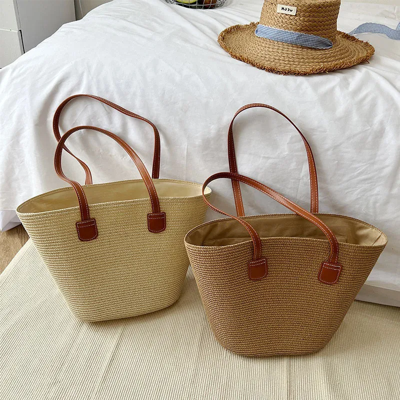 Klassische Strohtasche mit Lederakzenten Skanto