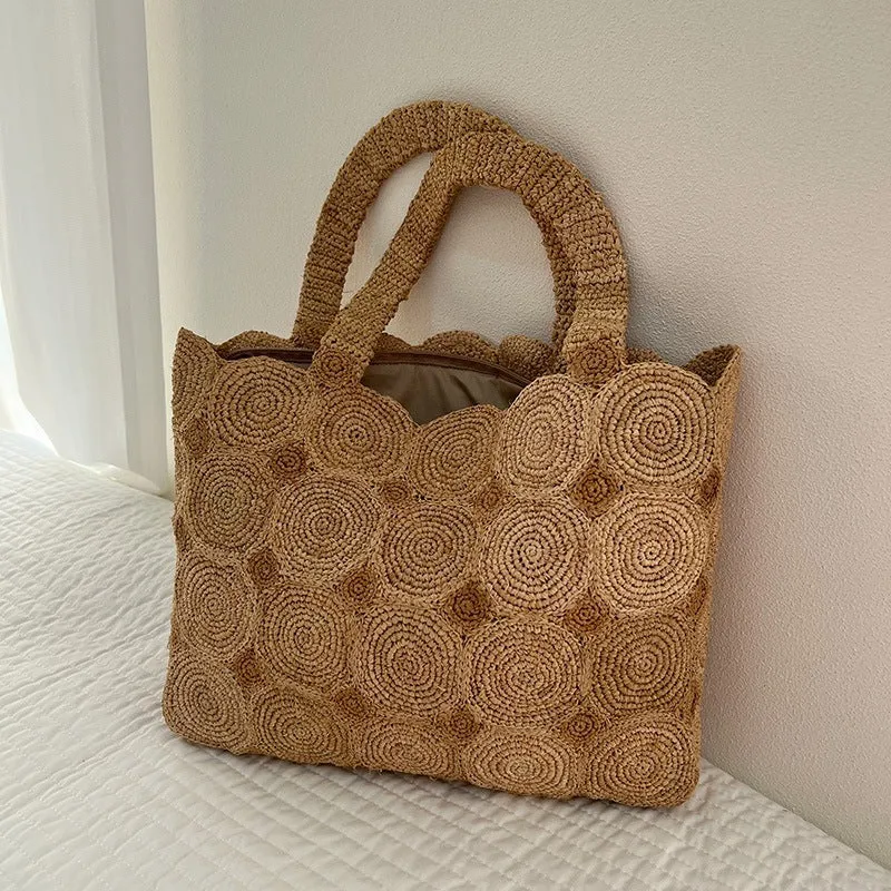 Handgefertigte Strohtasche mit geometrischem Muster Skanto