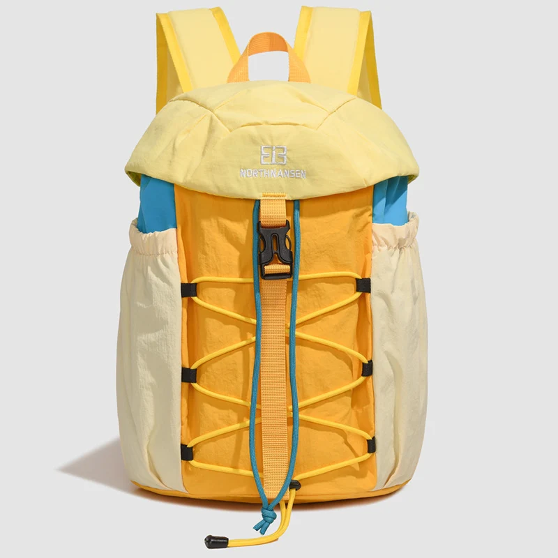 Unisex leichter Urban Outdoor Rucksack mit elastischem Front-Bungee und elastischen Seitentaschen Skanto