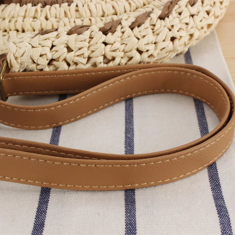 Runde Raffia-Schultertasche mit einzigartigem Klappverschluss Skanto