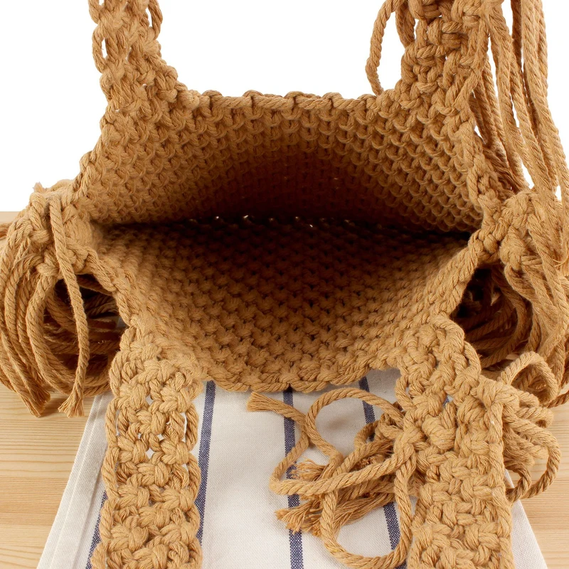 Makramee-Tasche mit kreativen Fransen und bequemem Tragegriff Skanto