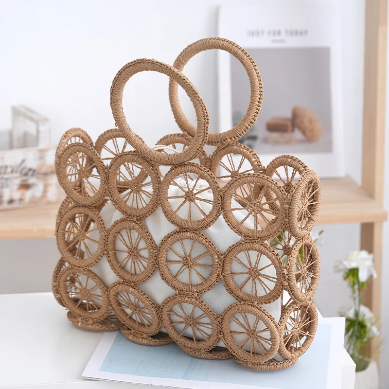 Handtasche mit kunstvollen Kreisdetails Skanto