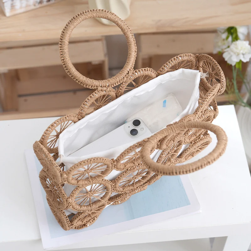 Handtasche mit kunstvollen Kreisdetails Skanto