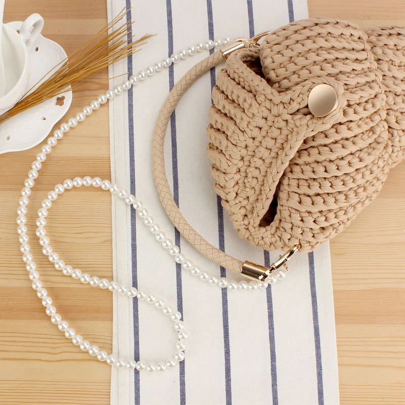 Elegante Handtasche im Muschel-Design Skanto