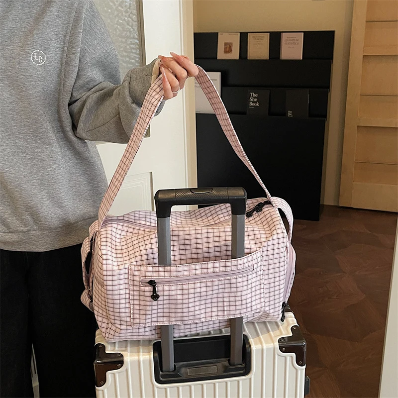 Sportliche und stilvolle Damen-Reisetasche Skanto