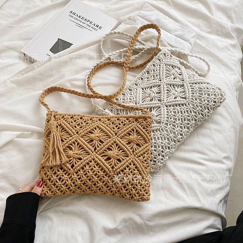 Handgeknüpfte Umhängetasche mit Quasten und geometrischem Muster Skanto
