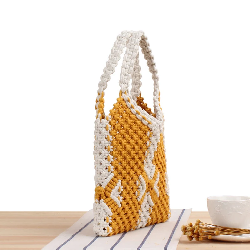 Handgefertigte Makramee-Tasche mit elegantem Design Skanto