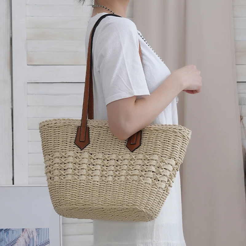 Handgefertigte Tragetasche und Strandtasche aus Naturmaterialien Skanto