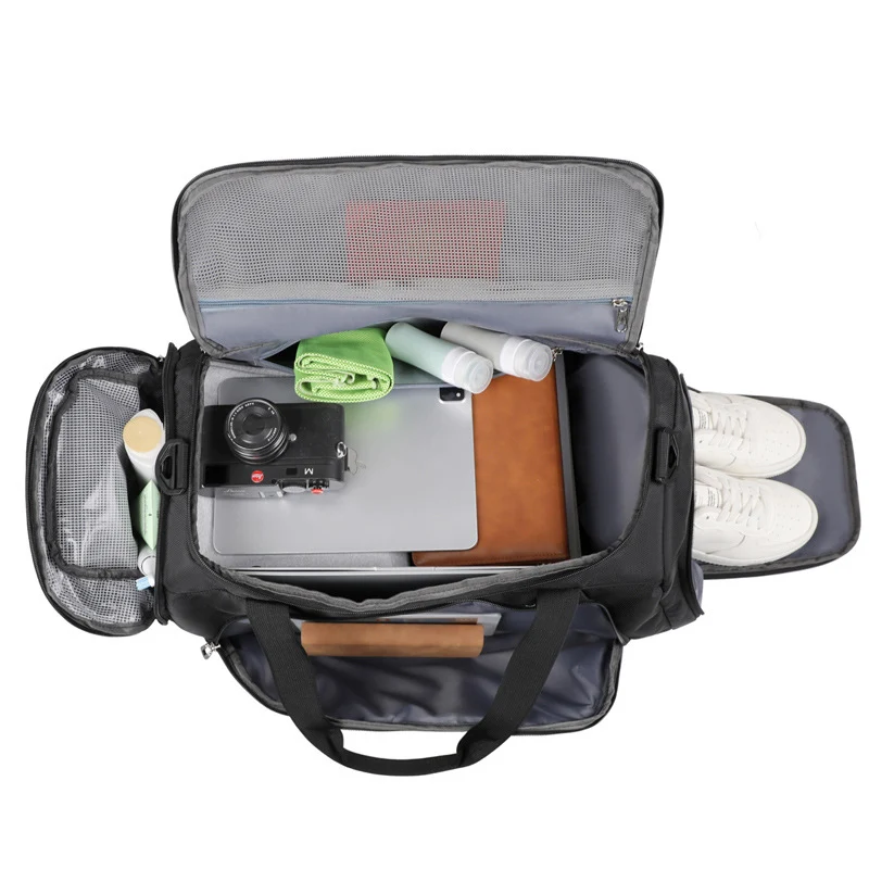 Sportliche Reisetasche für Herren mit robustem Design Skanto