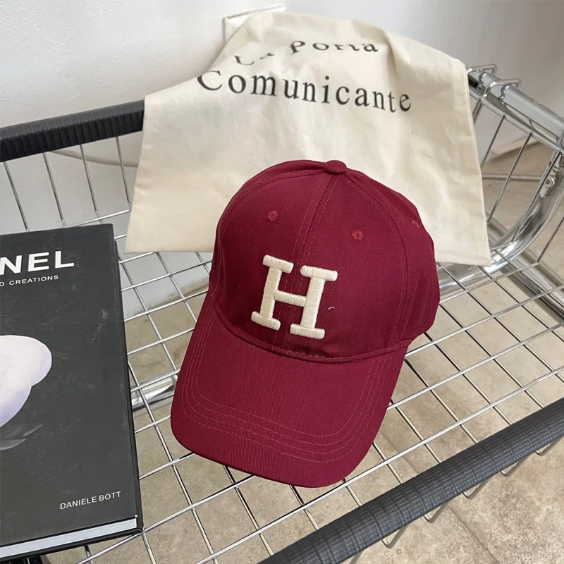 Klassische bestickte Baseballkappe für Damen Skanto