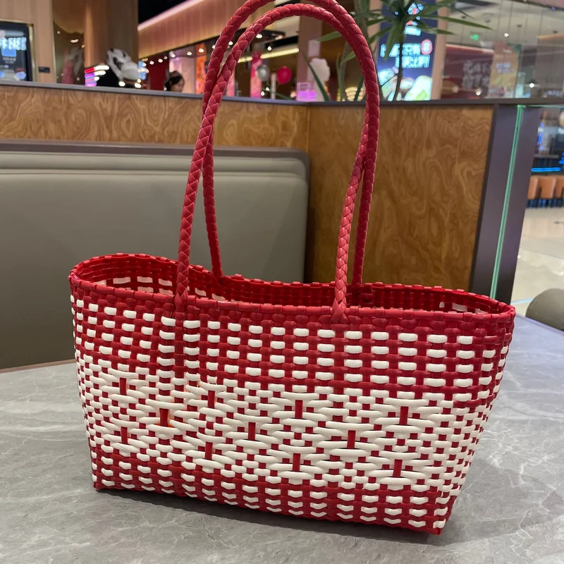 Stilvolle gewebte Handtasche Skanto