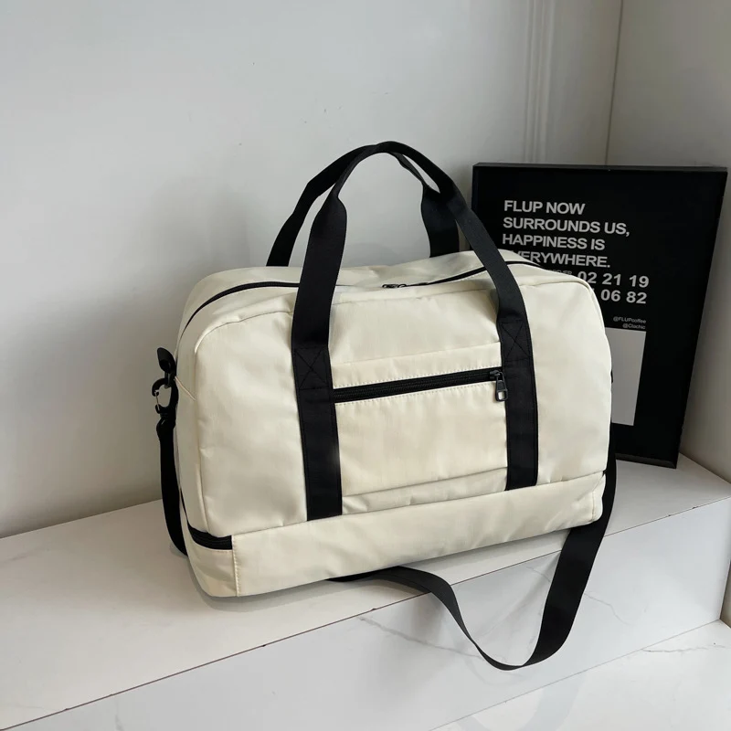 Praktische Damen Reisetasche mit verstellbarem Schultergurt Skanto