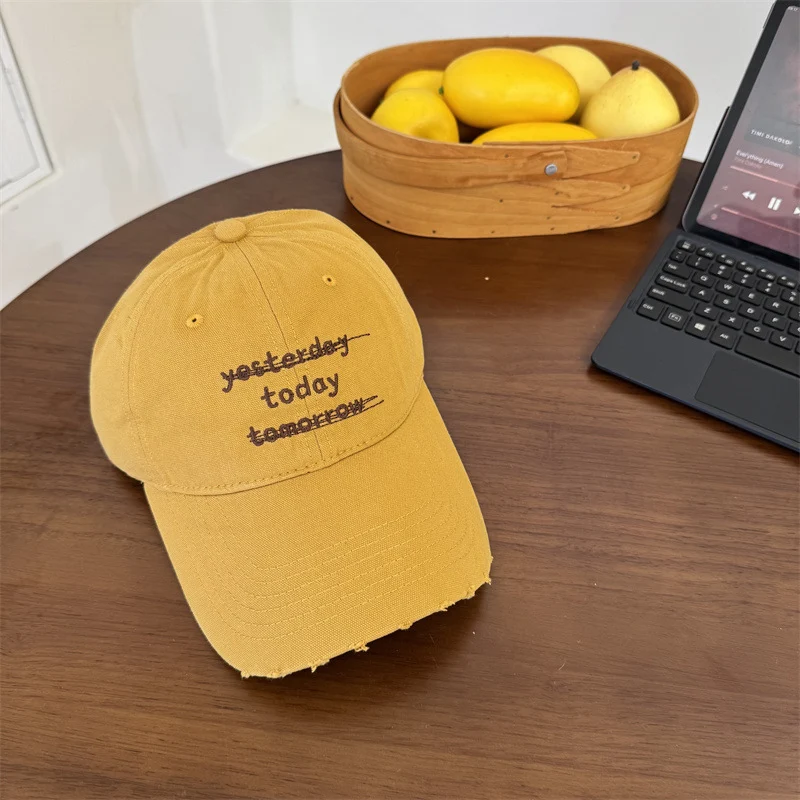 Damen Cap mit Grafik im Used-Look Skanto