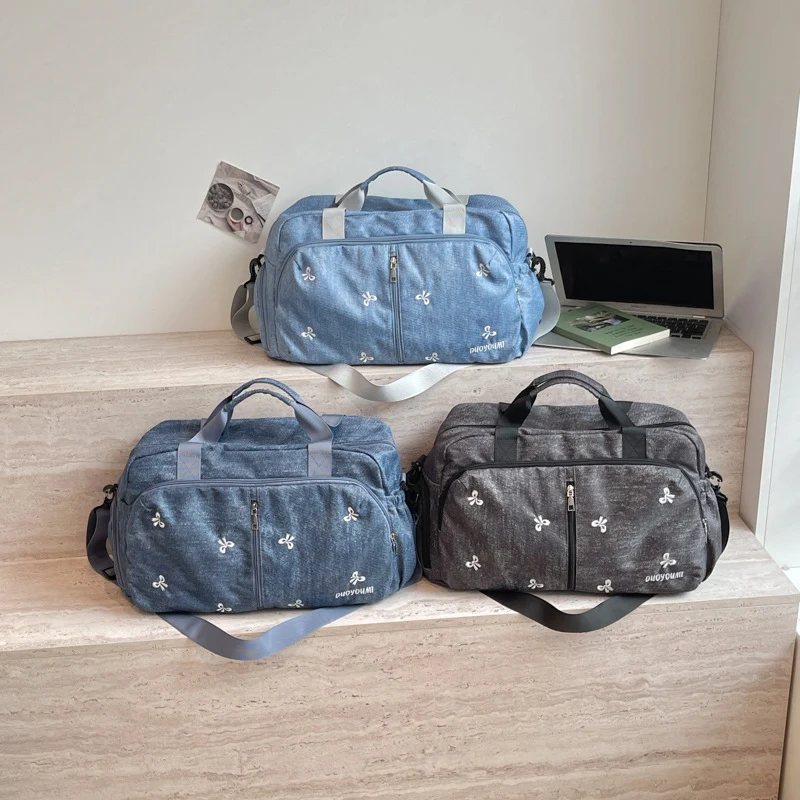 Damen Geräumige Sport- und Reisetasche mit eleganten Details Skanto