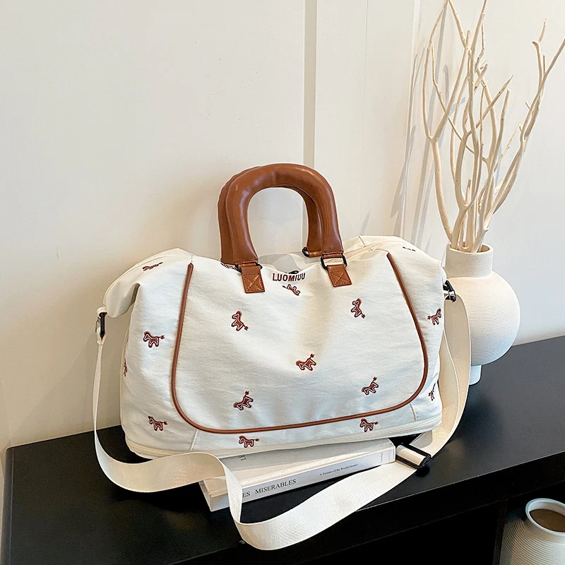 Stylische Reisetasche Skanto für Damen