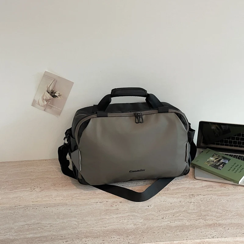 Sportliche Damen Fitness- und Reisetasche Skanto