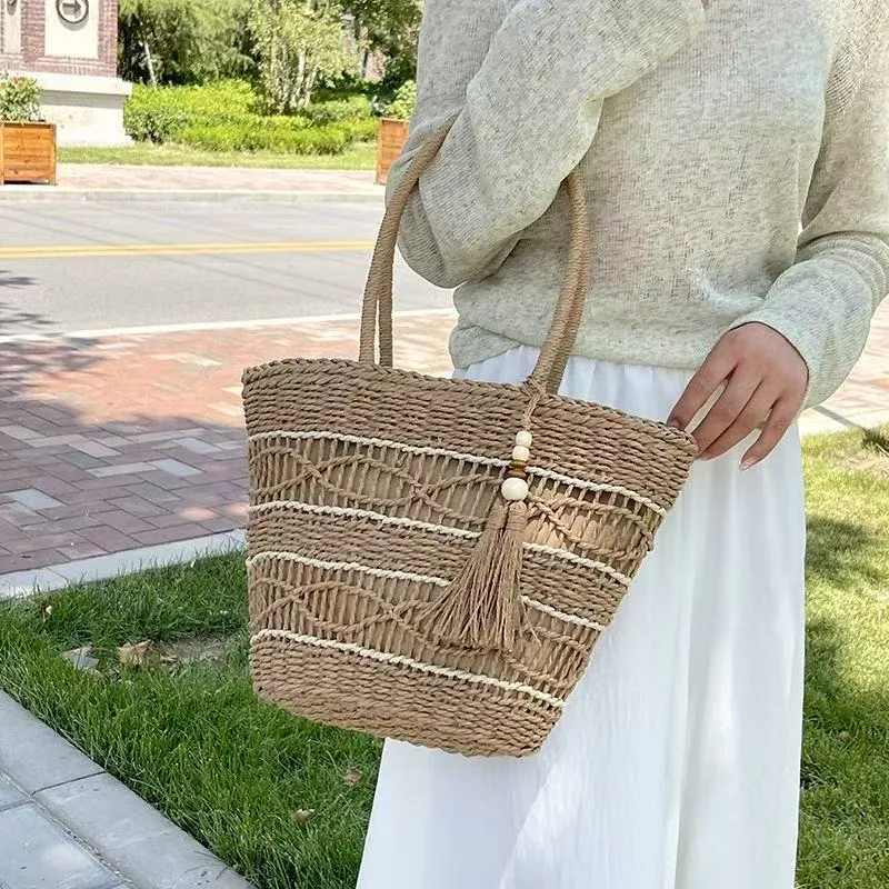 Handtasche mit geflochtenen Details Skanto
