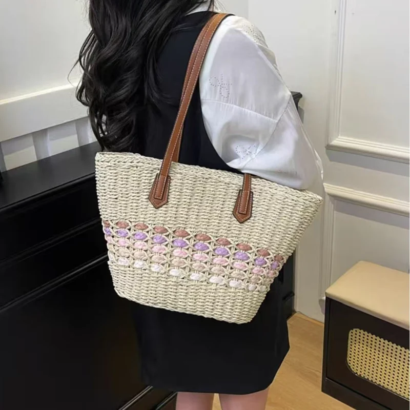 Geflochtene Handtasche mit elegantem Lederbesatz Skanto