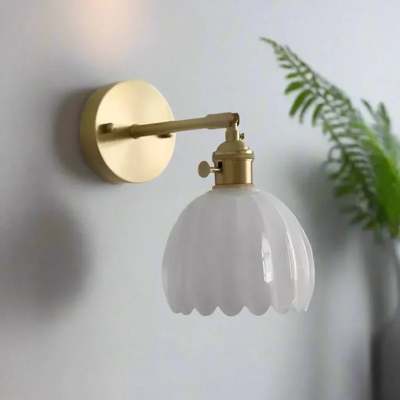 Vintage Tulpenförmige Glas-Wandlampe