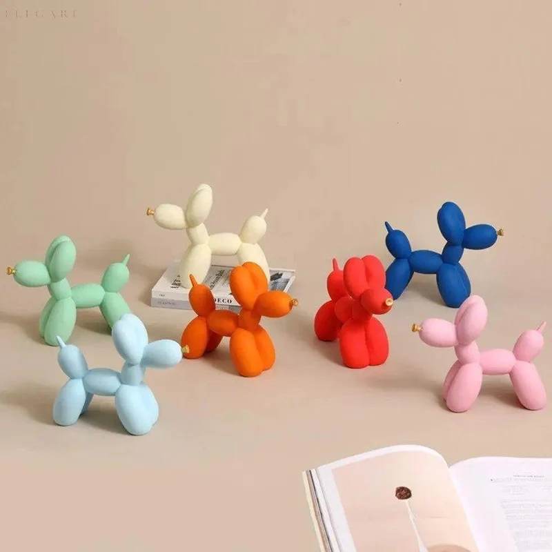 Haku – Ballonhund-Figur mit goldenen Augen | Skanto