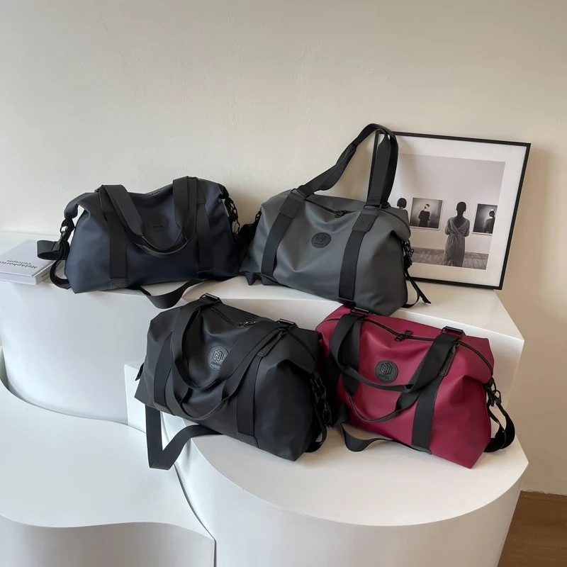 Sportlicher Reiserucksack für Damen mit erweiterten Fächern Skanto