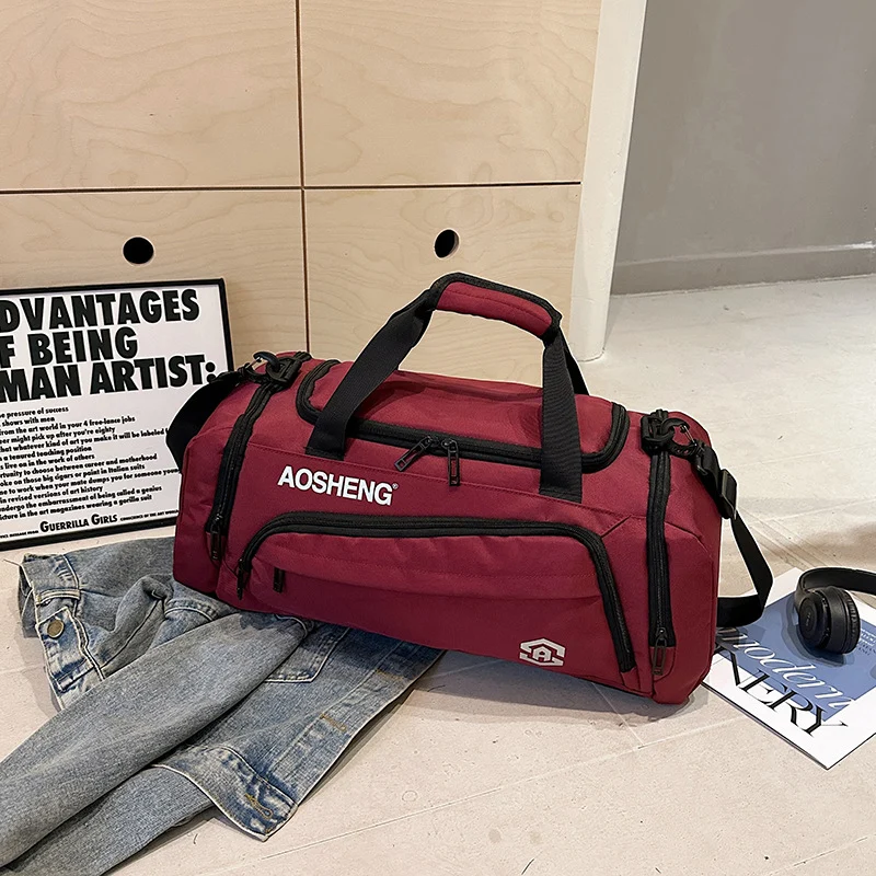 Sportliche Reisetasche für Damen mit praktischen Fächern Skanto