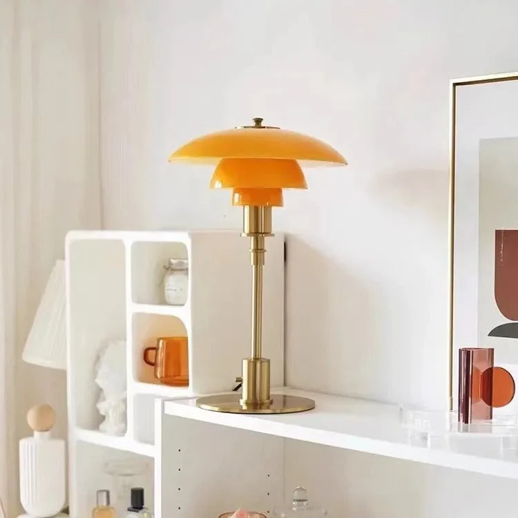 Nordische Glas-Tischlampe – Minimalistisches LED-Licht für Zuhause | Skanto