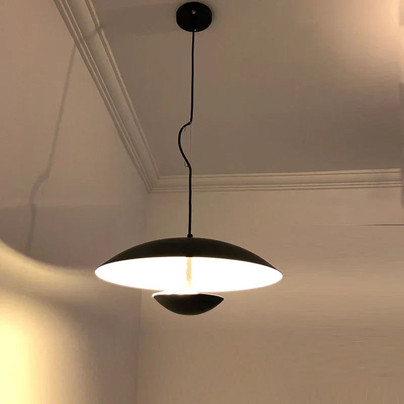 Moderne LED-Pendelleuchte – Skandinavisches Design aus Holz und Metall | Skanto