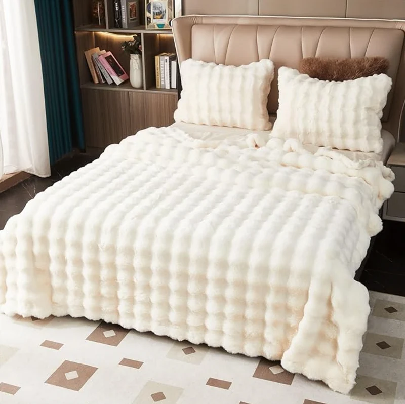 Plüschdecke weiß, bubble Kuscheldecke, warm,weich,waschbar