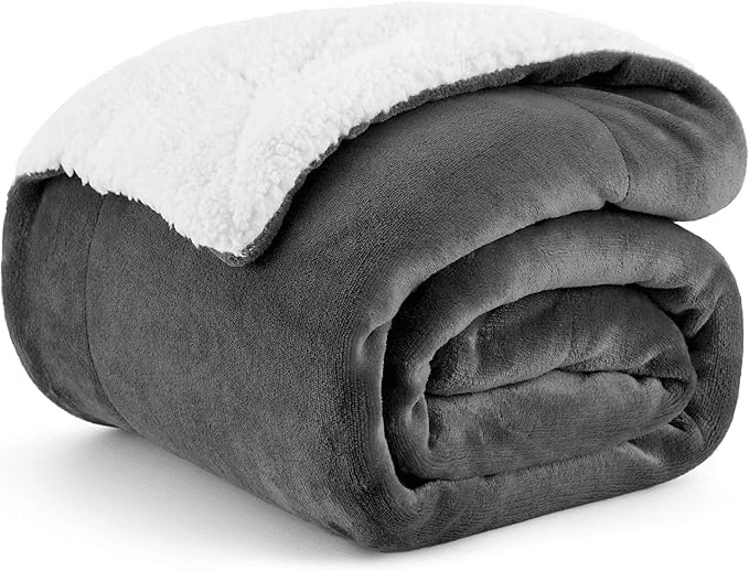 Wunderschöne Sherpa-Kuscheldecke