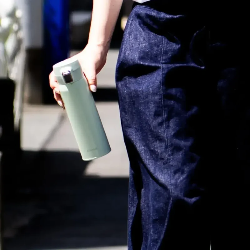 Atlas Insulated One Touch Water Bottle, Blue, 620 ml Slide-Lock