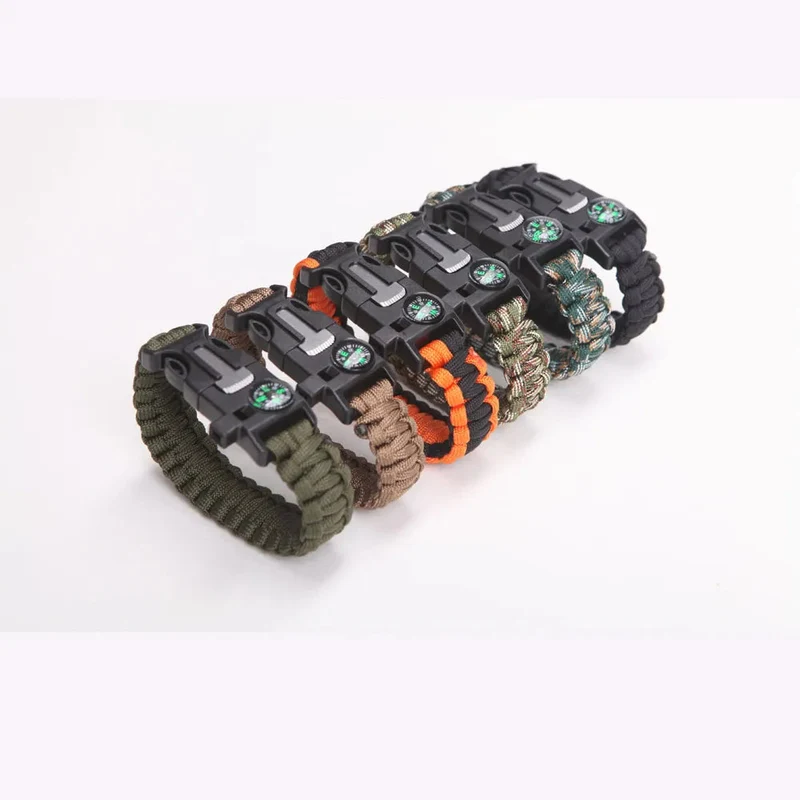 15-in-1 Survival Paracord Armband | Skanto
