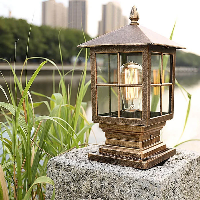 Europäische Outdoor-Säulenleuchte, wasserdicht, rostfrei, Terrassenlampe mit einer Lichtquelle