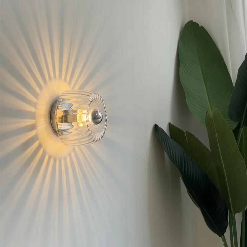 Skandinavische Bauhaus Wandleuchte aus Glas, moderne LED Wandlampe für Flur & Wohnzimmer | Skanto