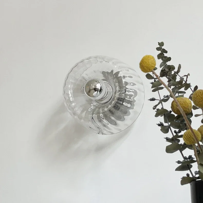 Skandinavische Bauhaus Wandleuchte aus Glas, moderne LED Wandlampe für Flur & Wohnzimmer | Skanto