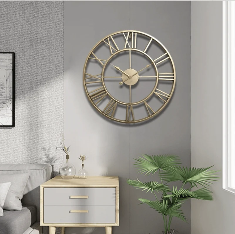 Skanto | Skelett-Wanduhr aus Schmiedeeisen mit leisem Uhrwerk