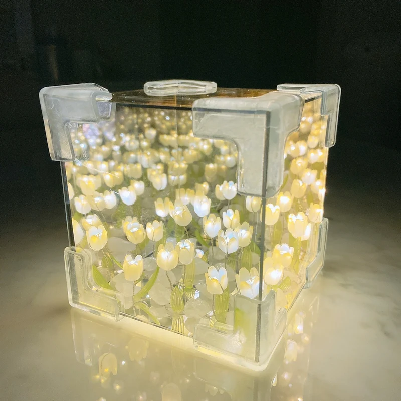 Blossom Box | Magisches Tulpenlicht | Skanto