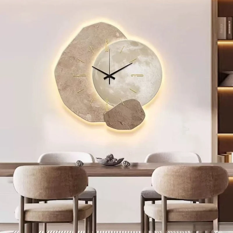 Wanduhr im skandinavischen Stil – Lautloses Uhrwerk in zwei Durchmessern