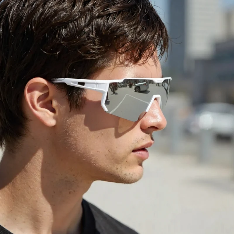 Sportsonnenbrille – Beschichtete Gläser mit UV-Filter und Wrap-Fassung