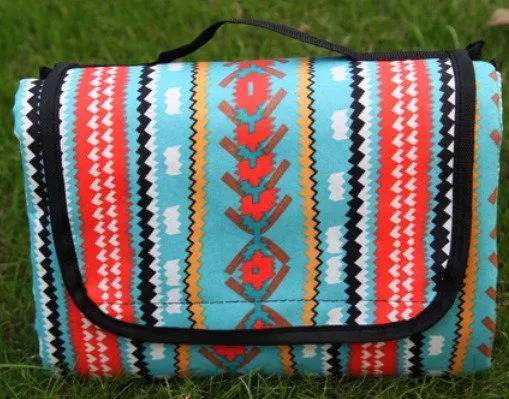 Picknickdecke wasserdicht – 150 x 200 cm aus Baumwollmix mit Musterdruck