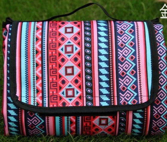 Picknickdecke wasserdicht – 150 x 200 cm aus Baumwollmix mit Musterdruck