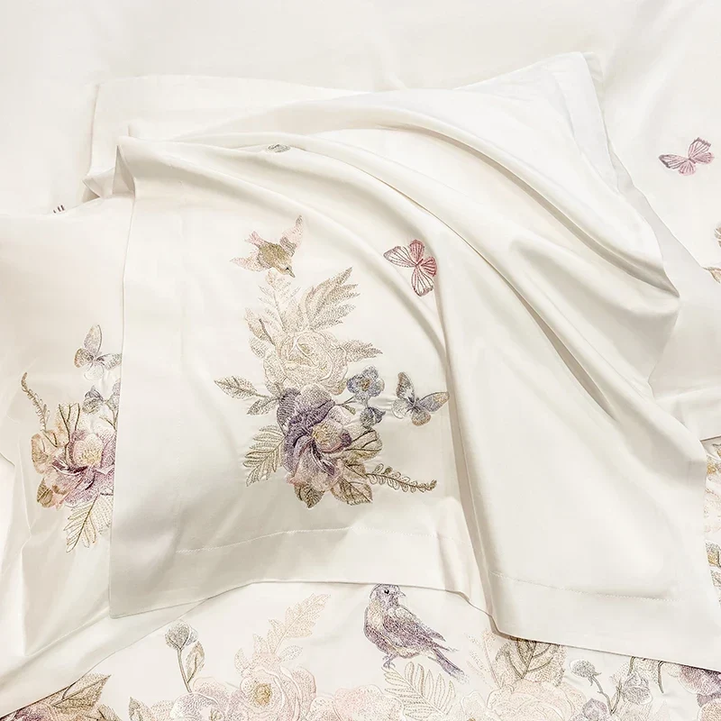 Egyptian Cotton Bettwäsche 4-teilig – 600 TC mit Blumenstickerei